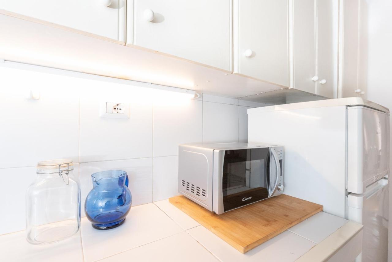 Stunning Campo De Fiori Apartment With Terrace Rome Bagian luar foto